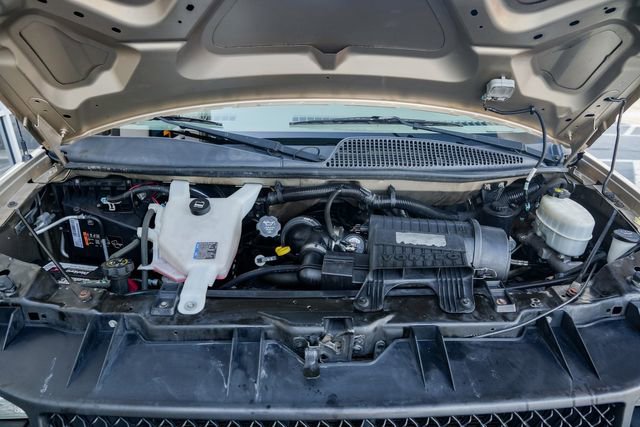 Used 2013 Chevrolet Express 3500 LS RWD image 23