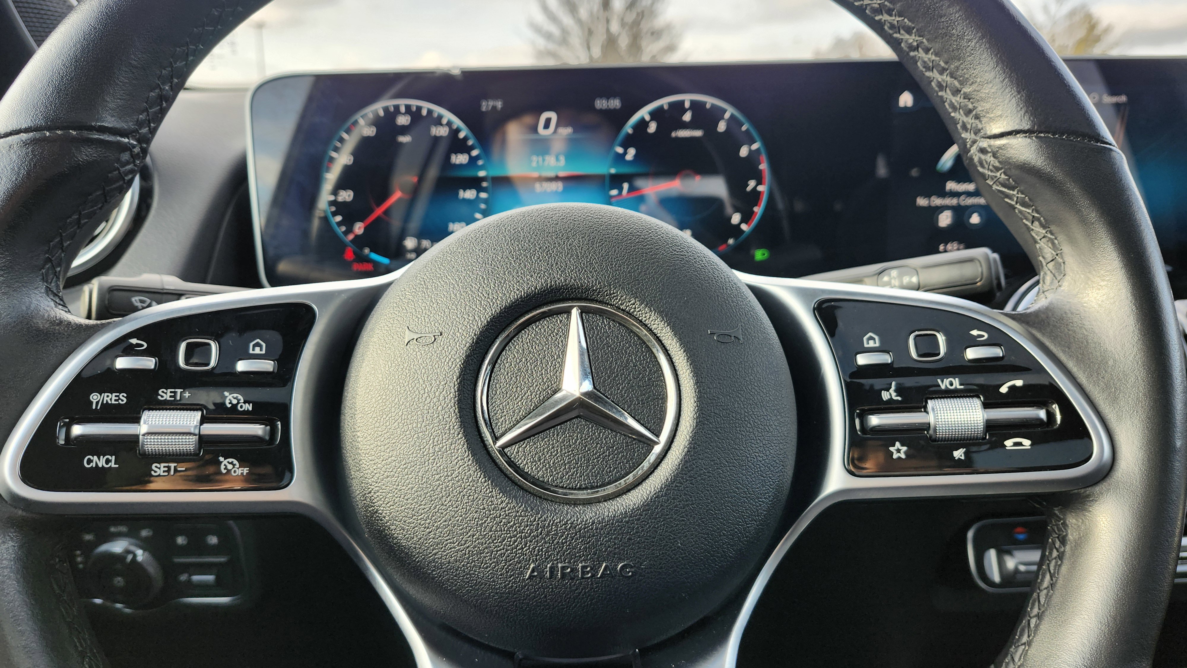 Used 2021 Mercedes-Benz GLB 250 4MATIC image 31