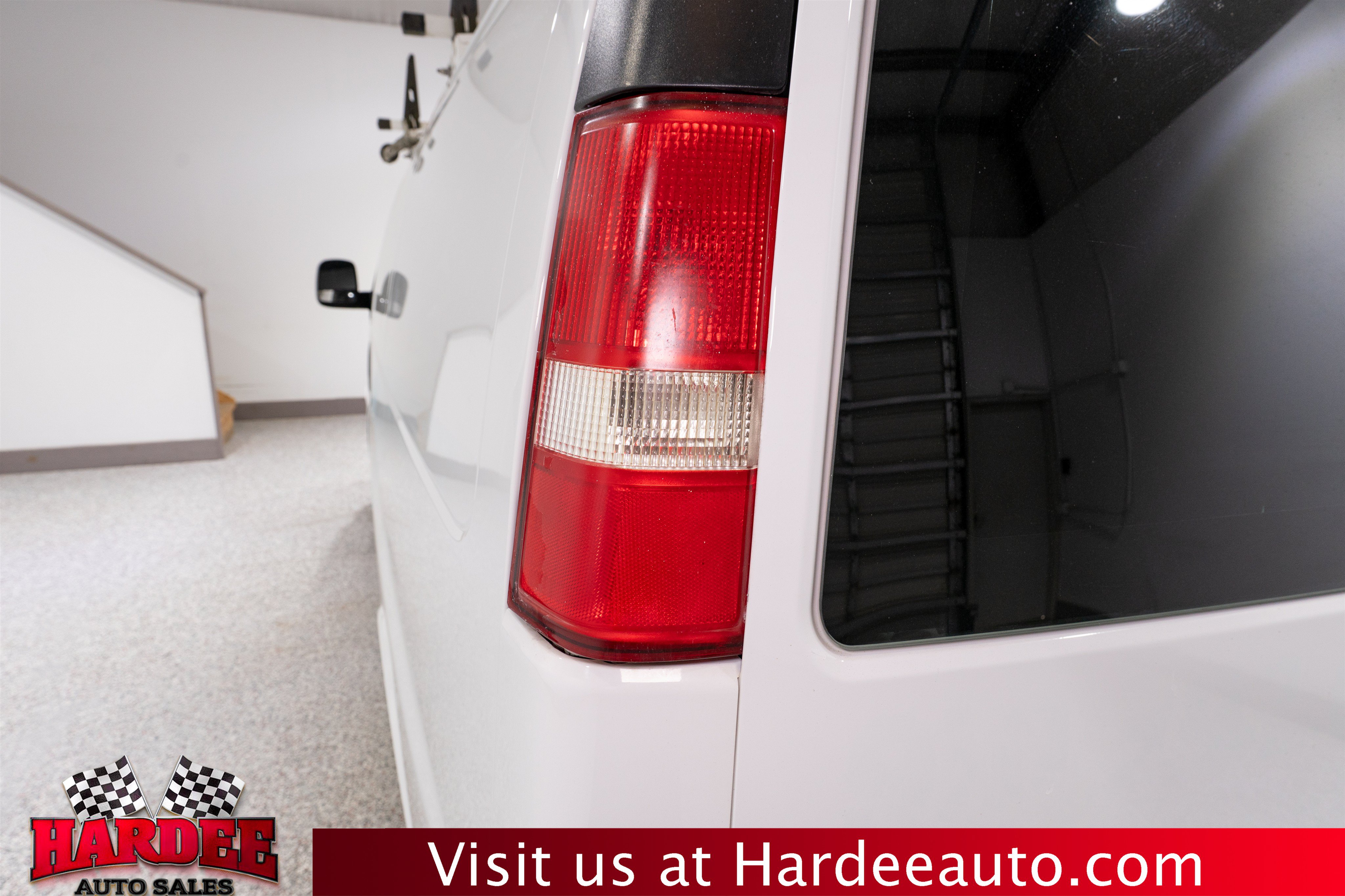 Used 2019 GMC Savana 2500 w/ Driver Convenience Package RWD image 9