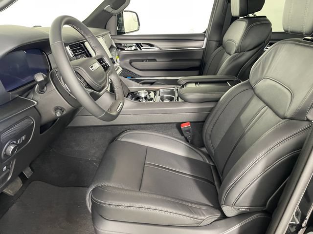 New 2026 Jeep Grand Wagoneer L Summit AWD/4WD image 2