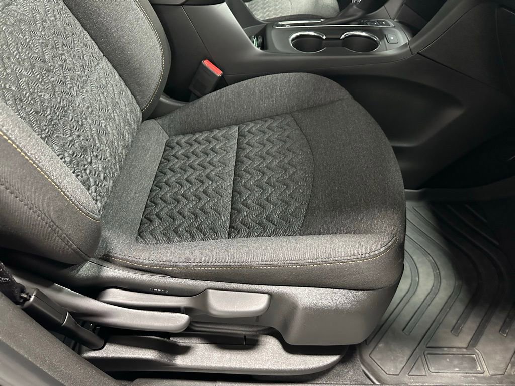 Used 2022 Chevrolet Equinox LT image 53