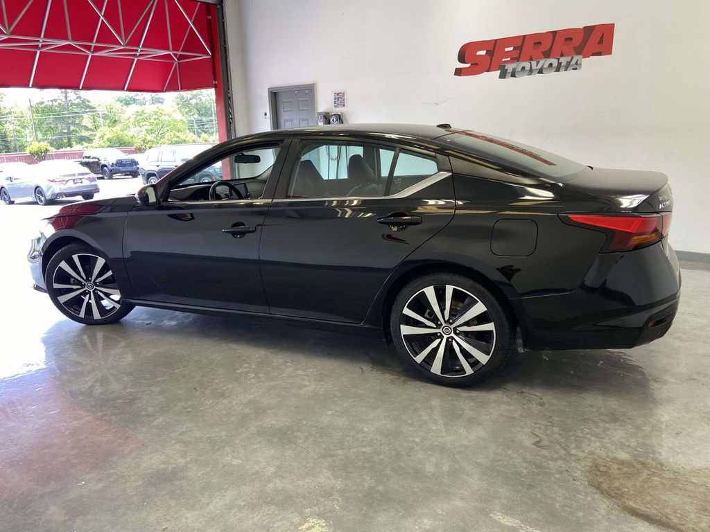 Used 2021 Nissan Altima 2.5 SR FWD image 6