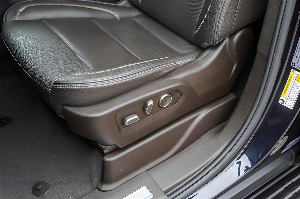 Used 2023 GMC Yukon XL Denali w/ Max Trailering Package image 6