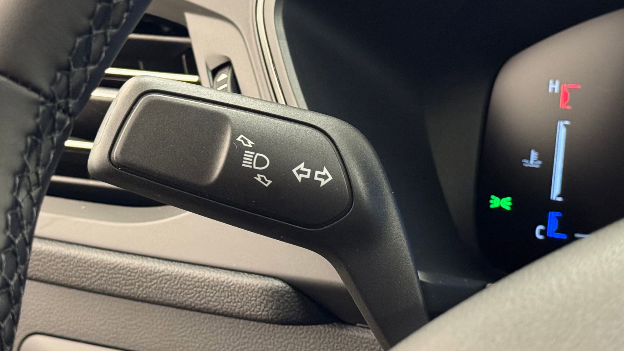 New 2026 Ford Escape Active w/ Cold Weather Package FWD image 26