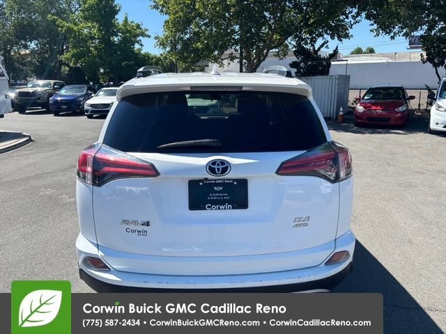 Used 2018 Toyota RAV4 XLE w/ Plus Extra Value Package AWD/4WD image 7