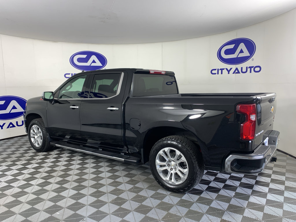 Used 2024 Chevrolet Silverado 1500 LTZ AWD/4WD image 5