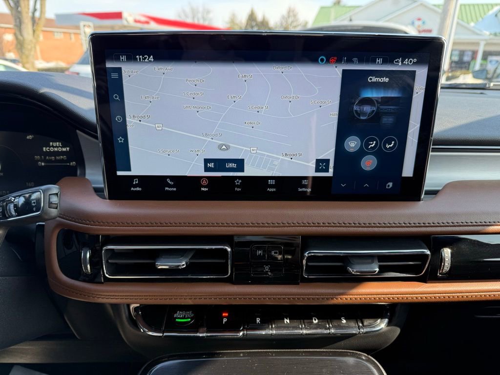 Used 2022 Lincoln Nautilus Reserve image 20