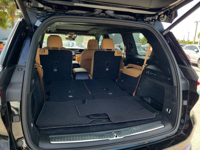 Used 2024 Jeep Grand Cherokee L Summit AWD/4WD image 10
