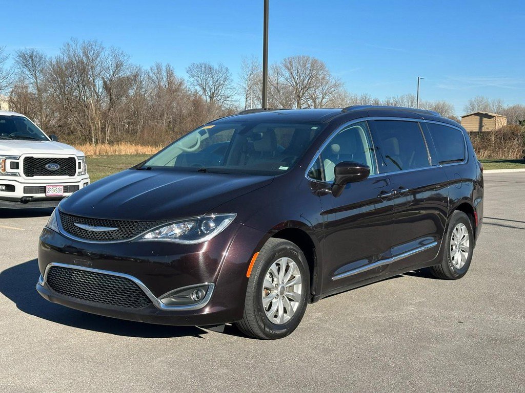 Used 2018 Chrysler Pacifica Touring-L