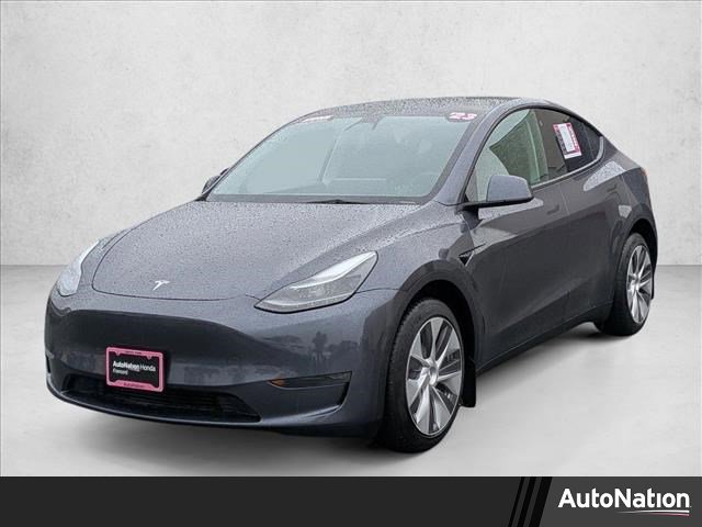 Used 2023 Tesla Model Y Long Range image 1