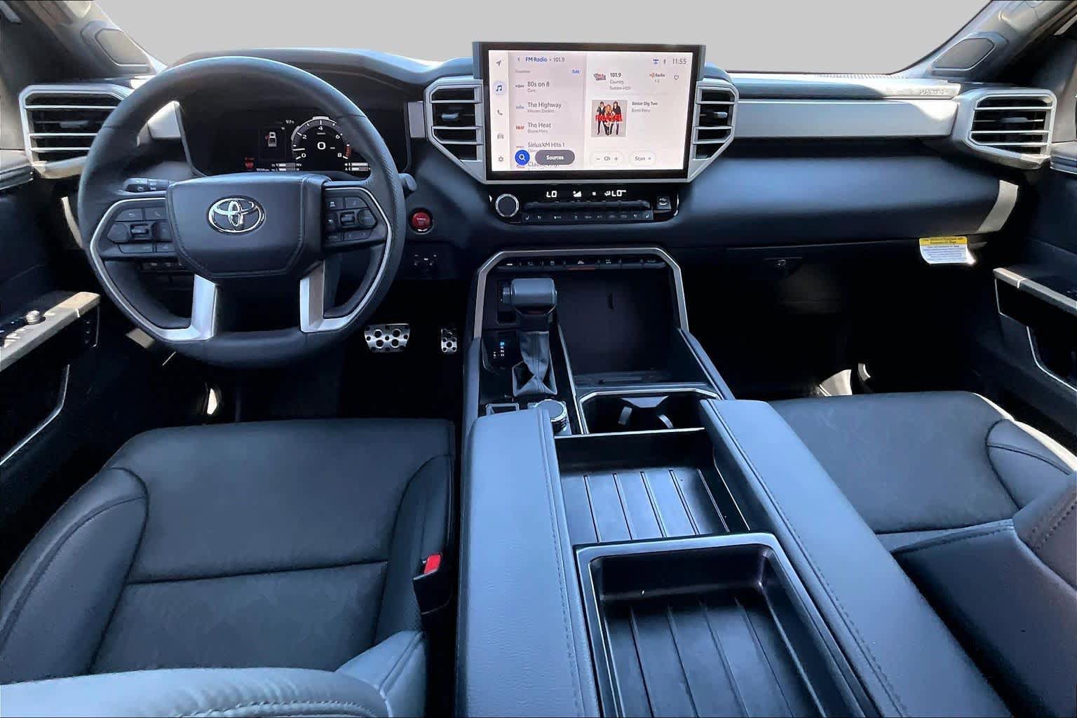 Used 2025 Toyota Tundra Limited AWD/4WD image 15