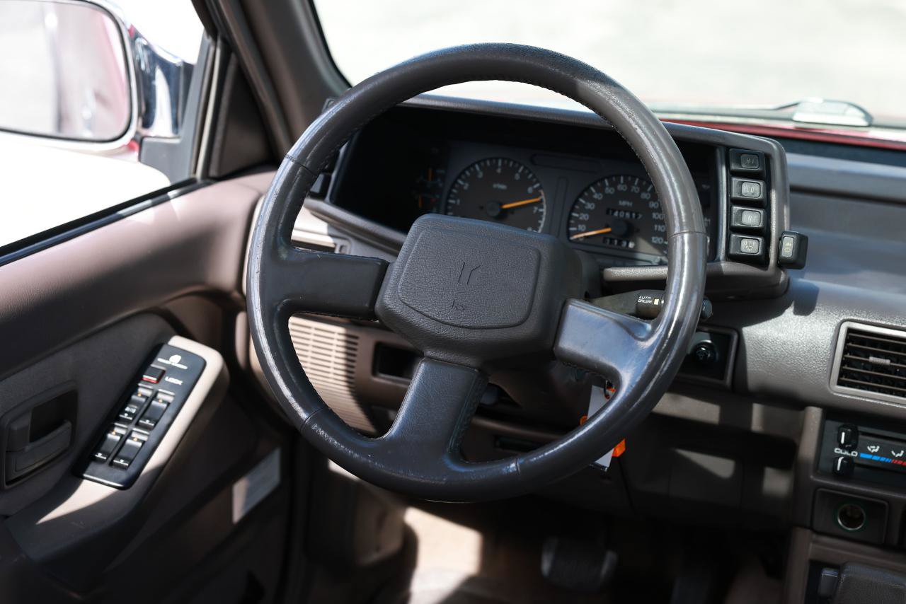Used 1994 Isuzu Rodeo LS RWD image 29