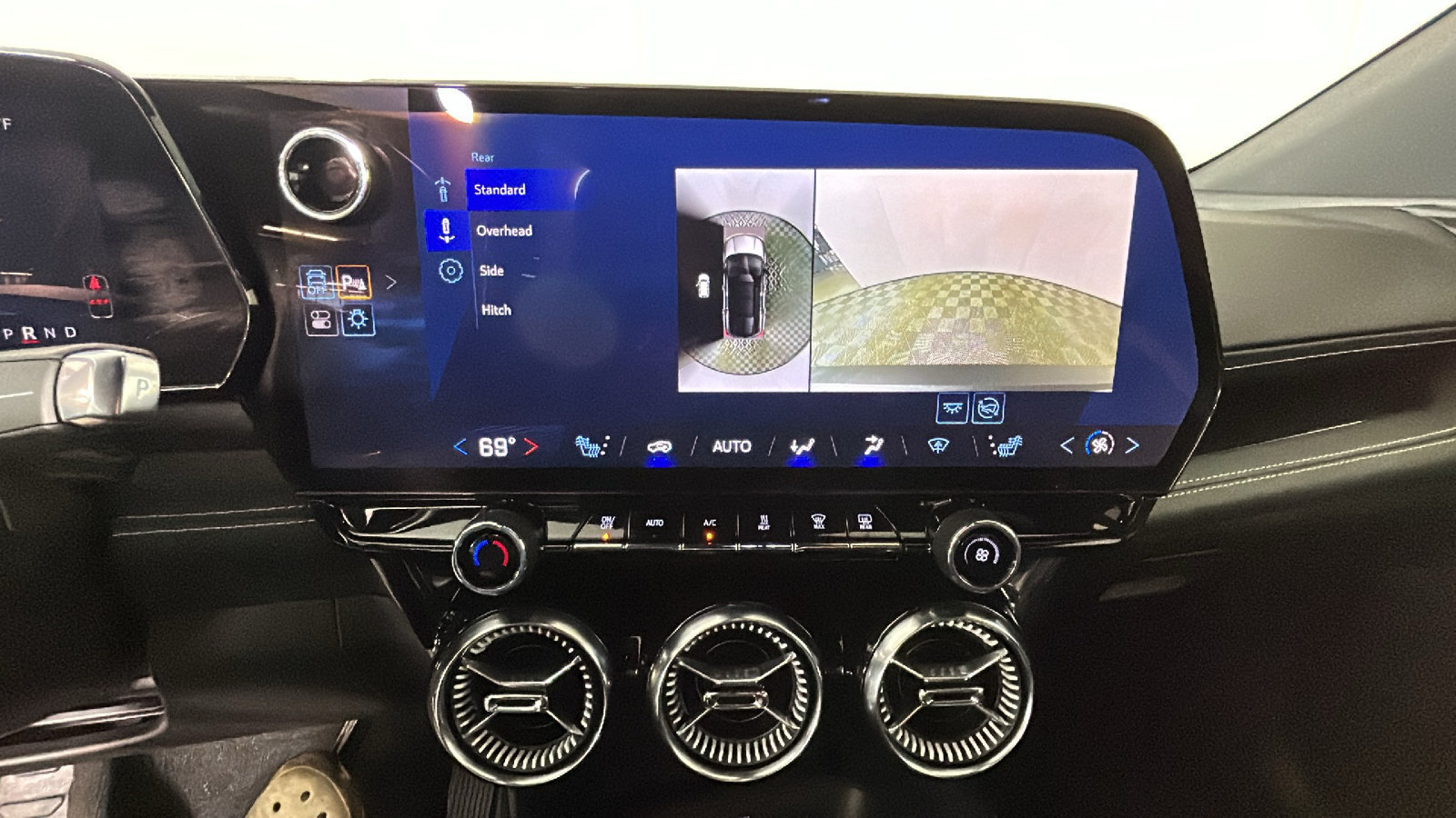 Used 2024 Chevrolet Blazer EV LT AWD/4WD image 29