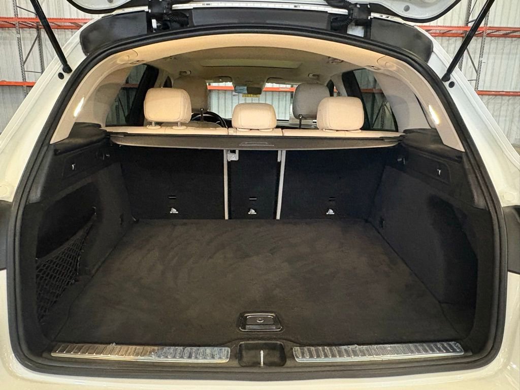 Used 2020 Mercedes-Benz GLC 300 4MATIC w/ Multimedia Package image 13