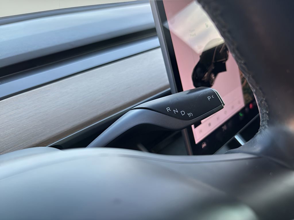 Used 2018 Tesla Model 3 Long Range image 17