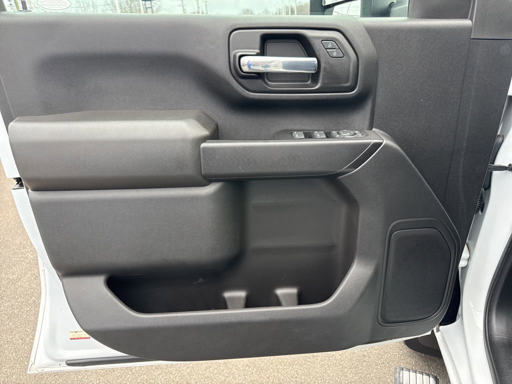 Used 2022 Chevrolet Silverado 2500 Custom w/ Custom Value Package image 23