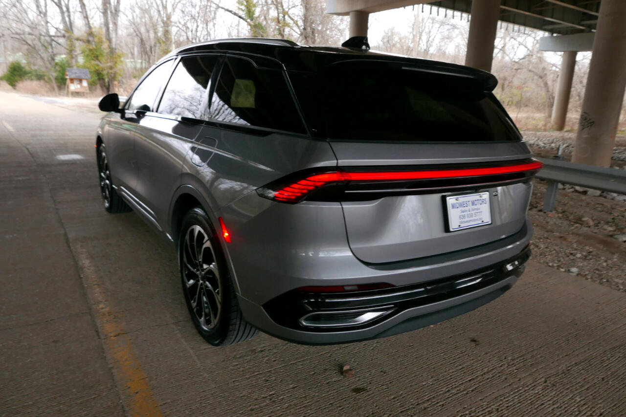 Used 2024 Lincoln Nautilus Reserve image 44