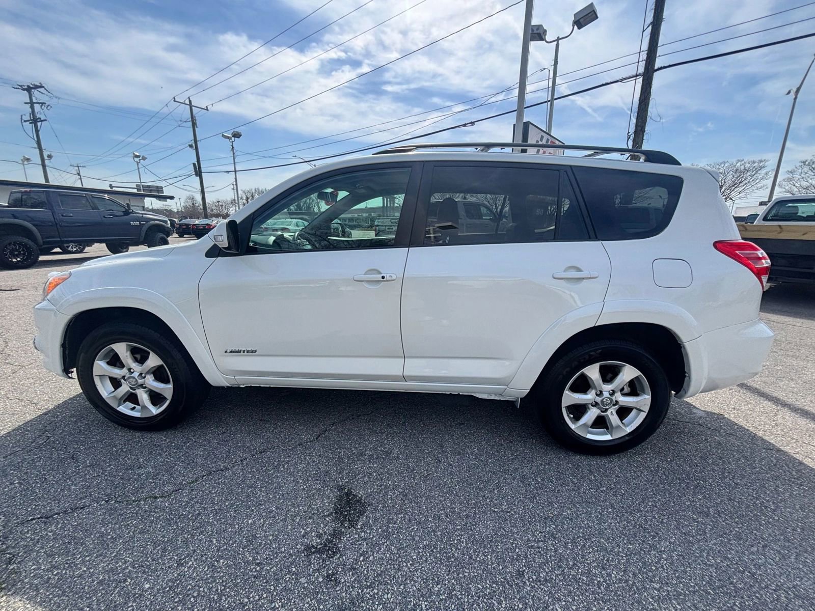 Used 2011 Toyota RAV4 Limited w/ Limited Extra Value Pkg image 6