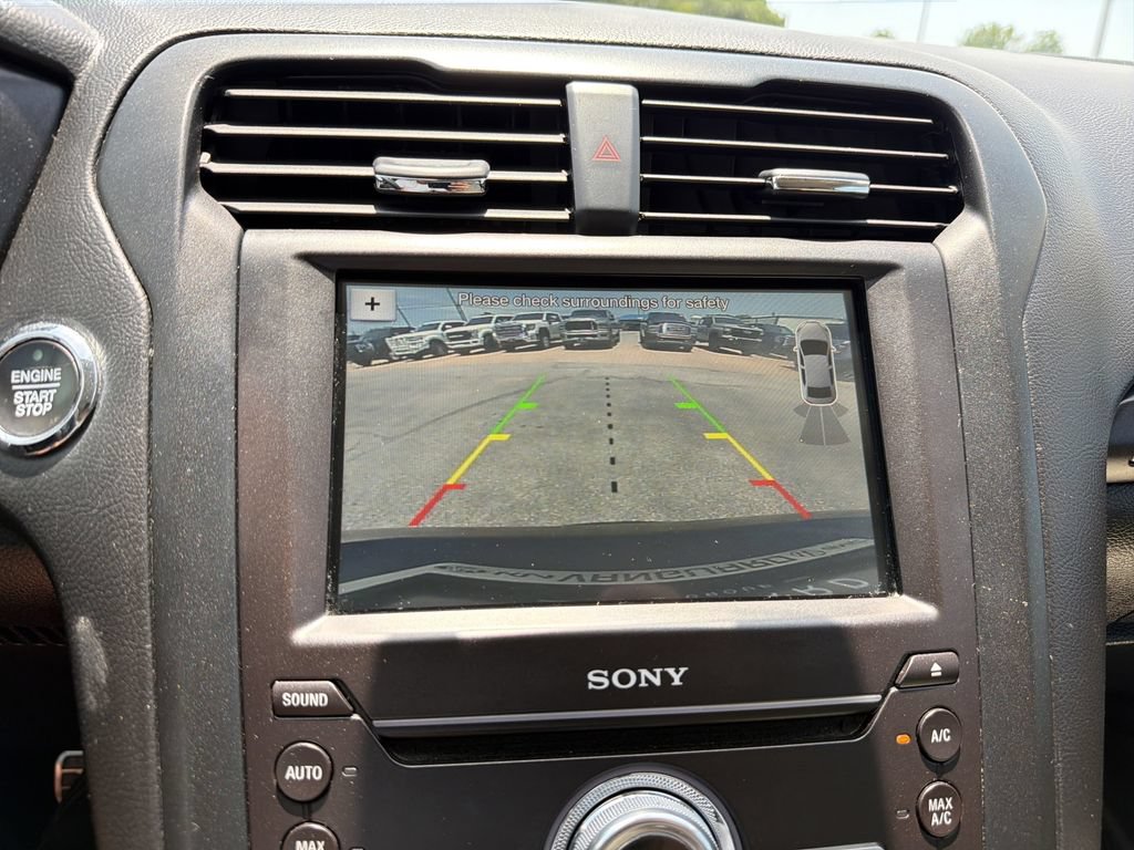 Used 2018 Ford Fusion Titanium FWD image 23