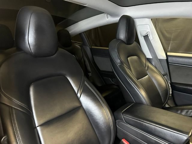 Used 2018 Tesla Model 3 Long Range RWD image 16