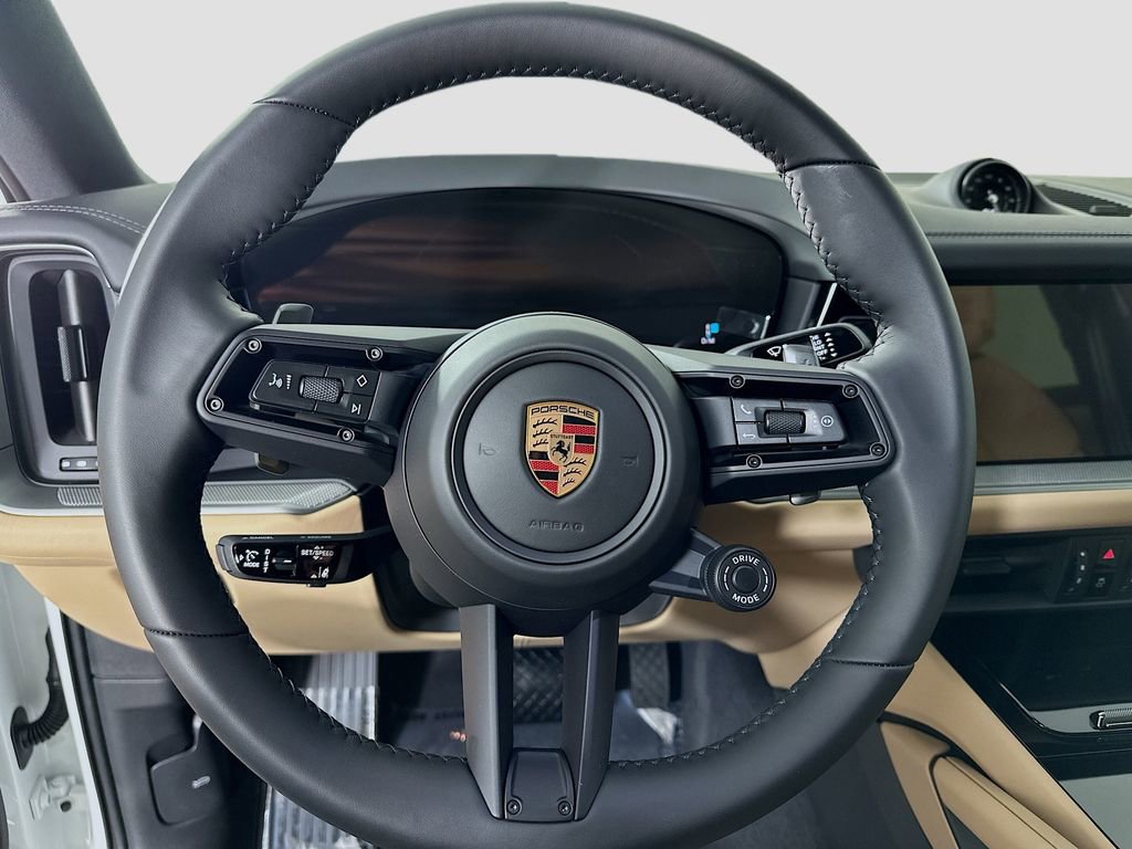 New 2026 Porsche Cayenne Coupe AWD/4WD image 12