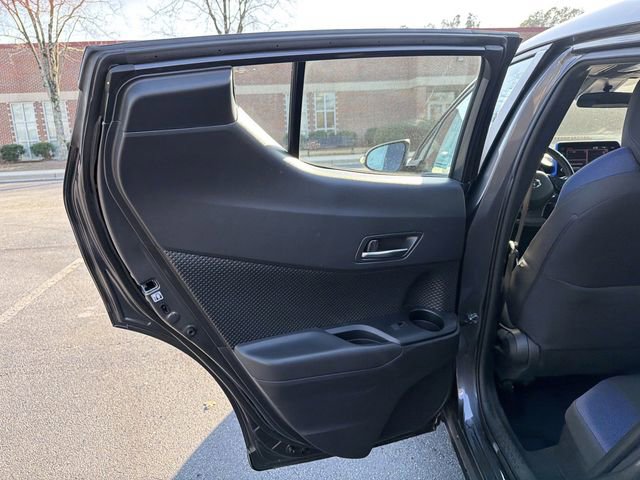 Used 2022 Toyota C-HR XLE FWD image 25