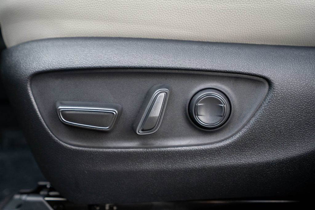 New 2026 Toyota Grand Highlander XLE image 19