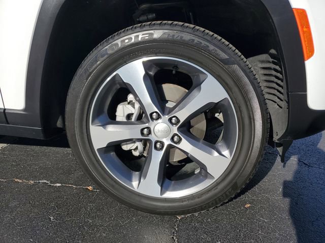 Used 2023 Jeep Grand Cherokee Limited w/ Trailer Tow Prep Group (B) image 5