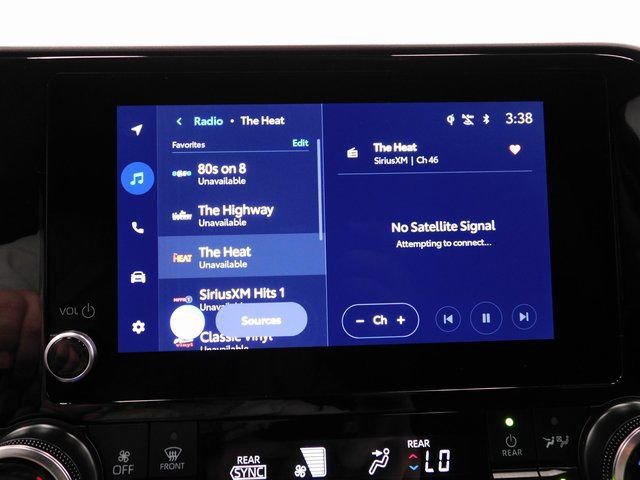 Used 2025 Toyota Highlander XLE image 47