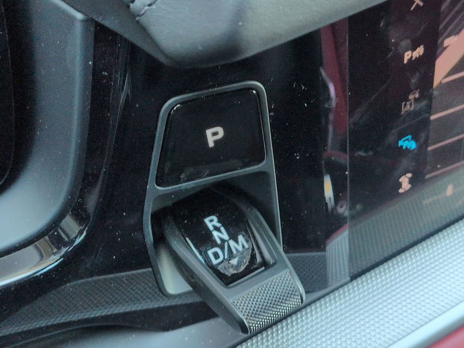 Certified 2025 Porsche Cayenne S image 21