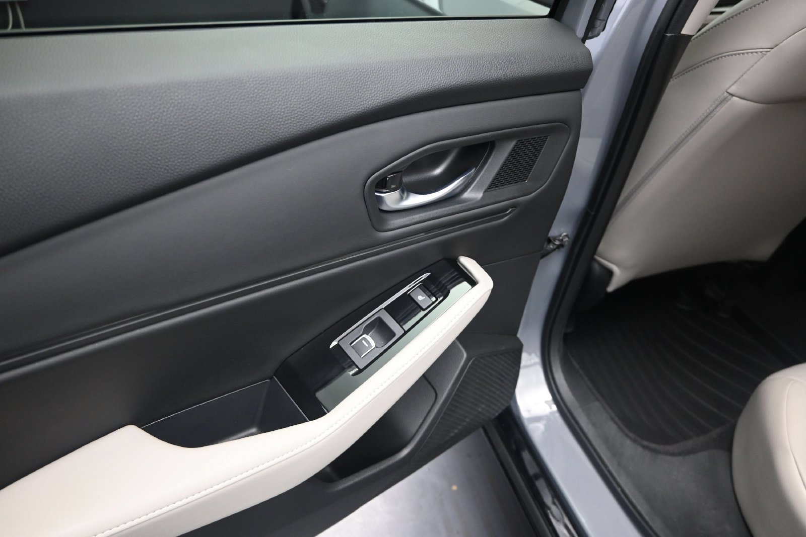 Used 2025 Honda Accord Touring image 15