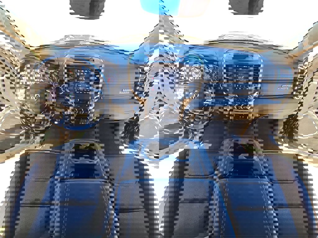 Used 2021 RAM 1500 Laramie w/ Off Road Group image 9