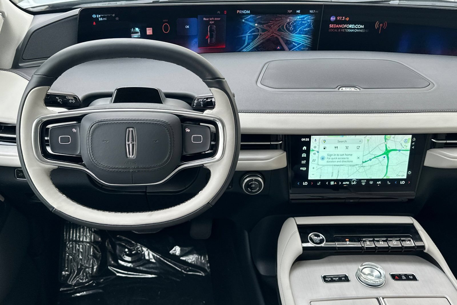 New 2026 Lincoln Navigator Premiere AWD/4WD image 13