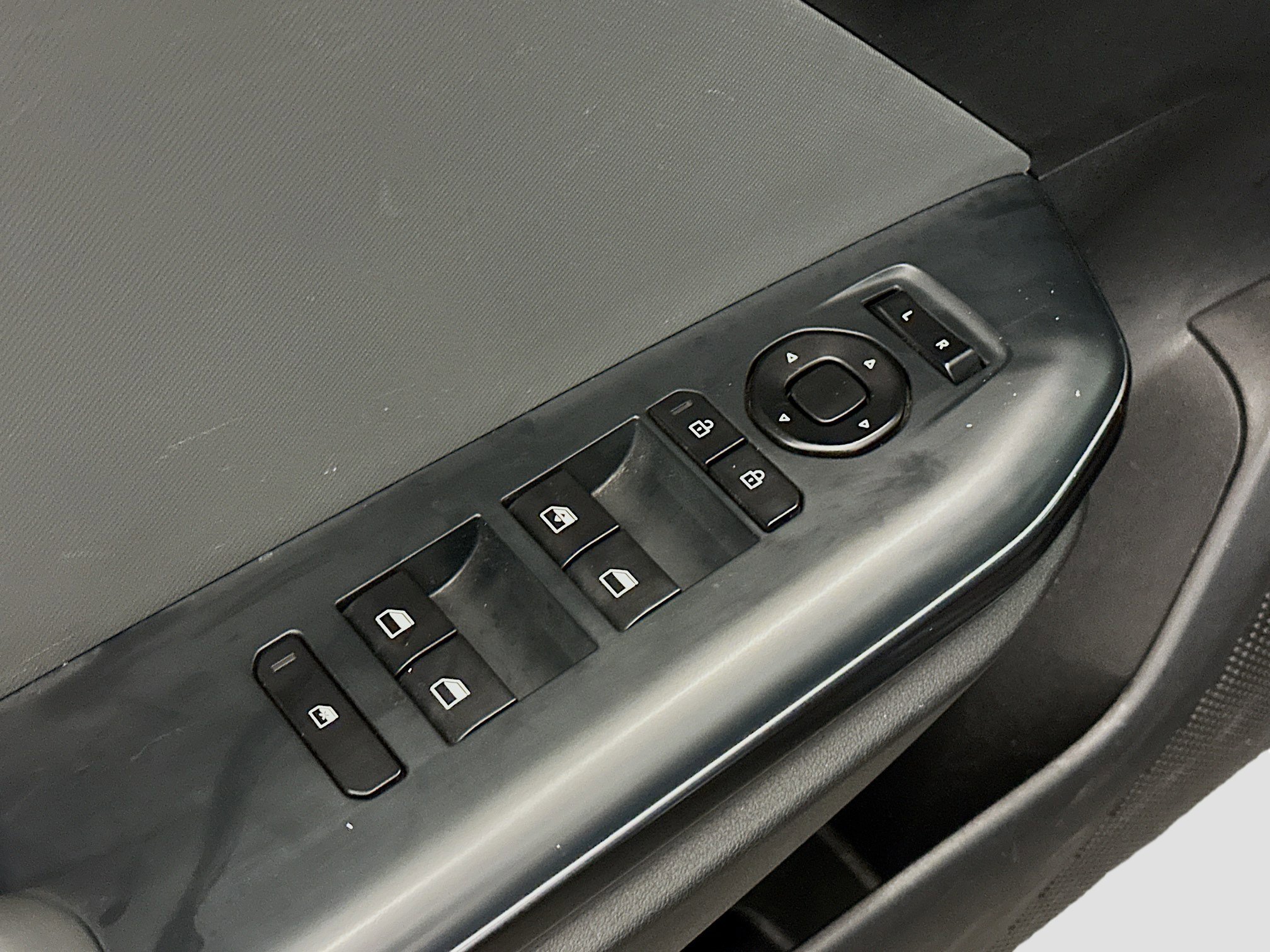 Used 2025 Kia K4 FWD image 15