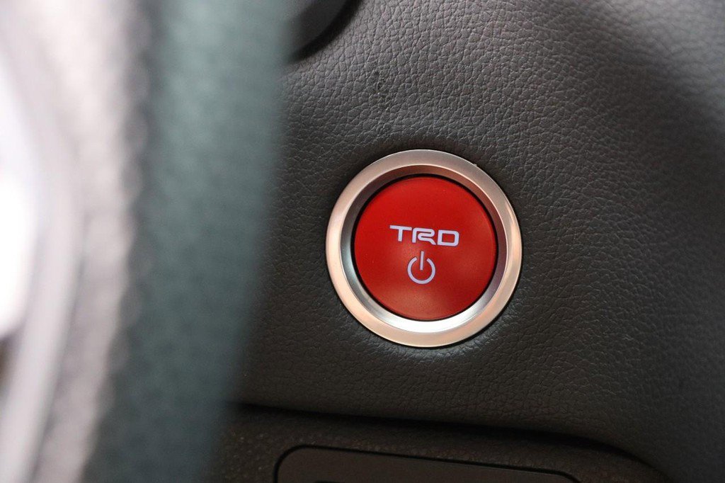 Used 2023 Toyota Sequoia TRD Pro AWD/4WD image 17