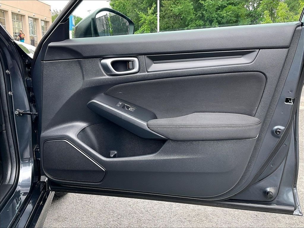 Used 2023 Honda Civic Sport image 12