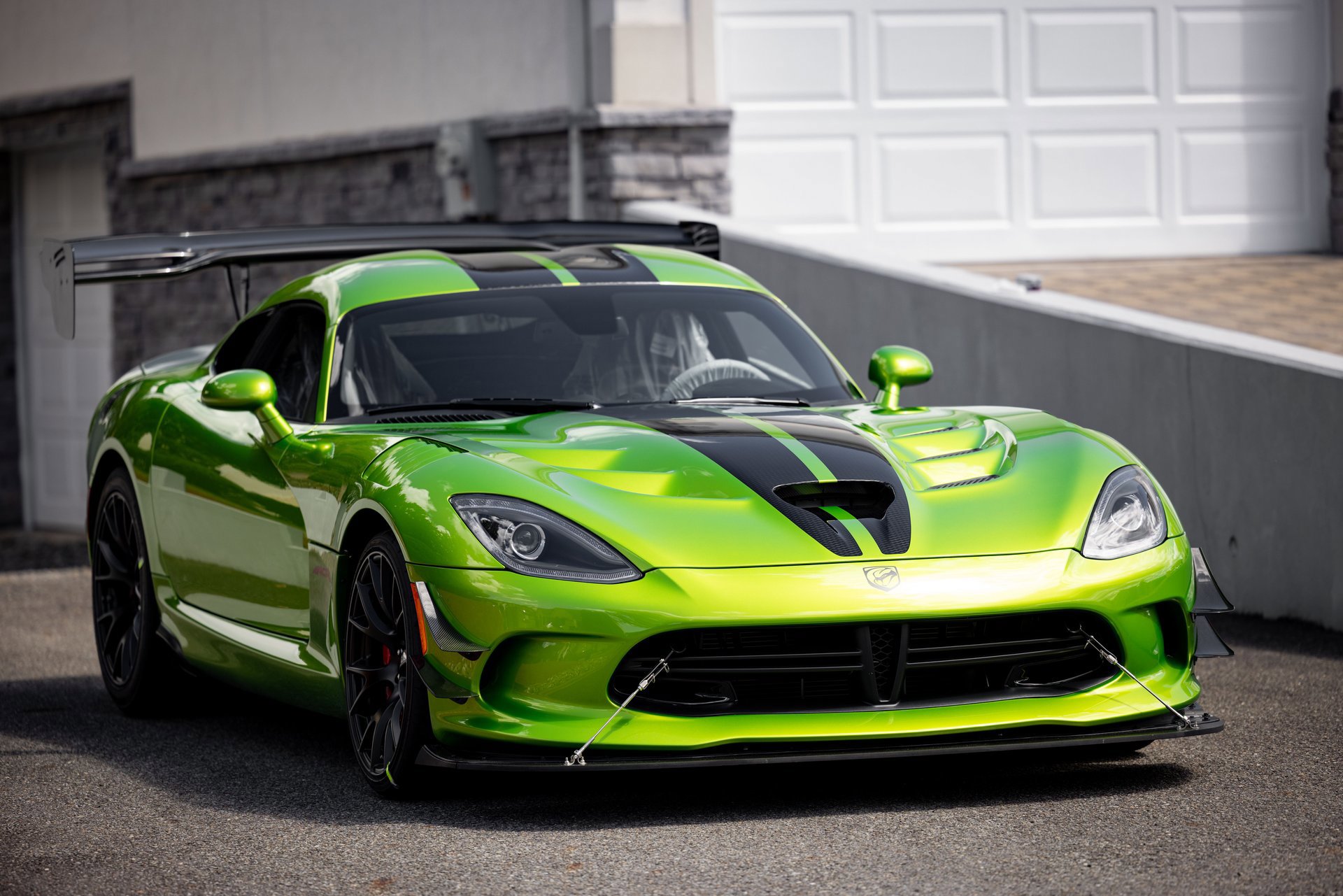 Used 2017 Dodge Viper GTC w/ ACR Package RWD image 9