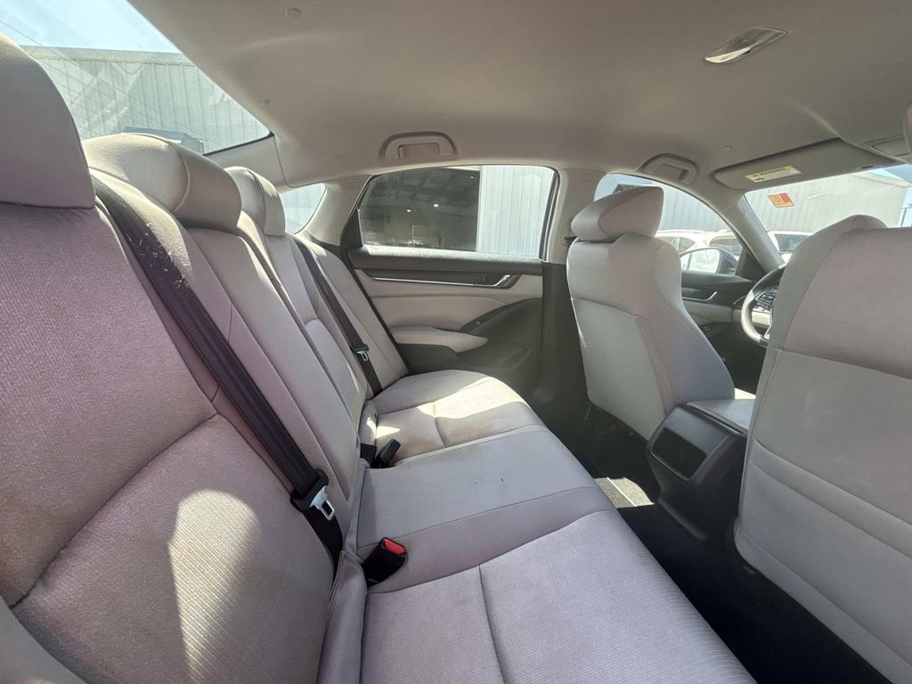 Used 2018 Honda Accord LX image 12