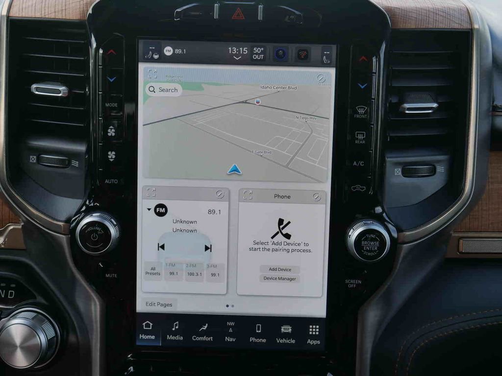 Used 2023 RAM 1500 Limited w/ Body-Colour Bumper Group image 17