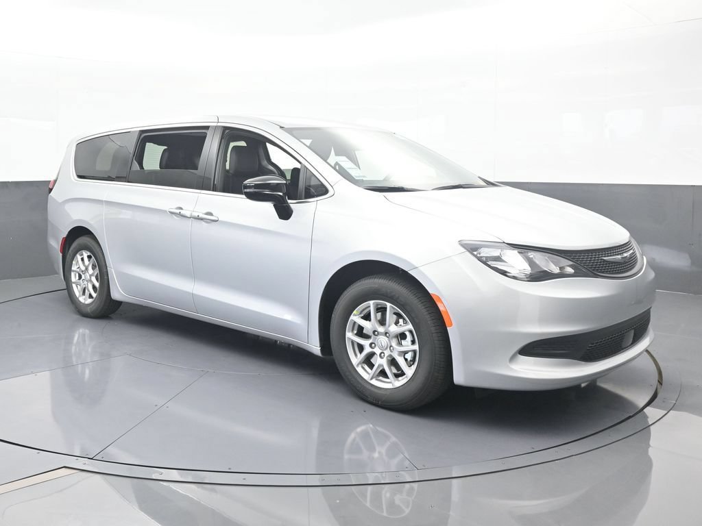 New 2026 Chrysler Voyager LX FWD image 8
