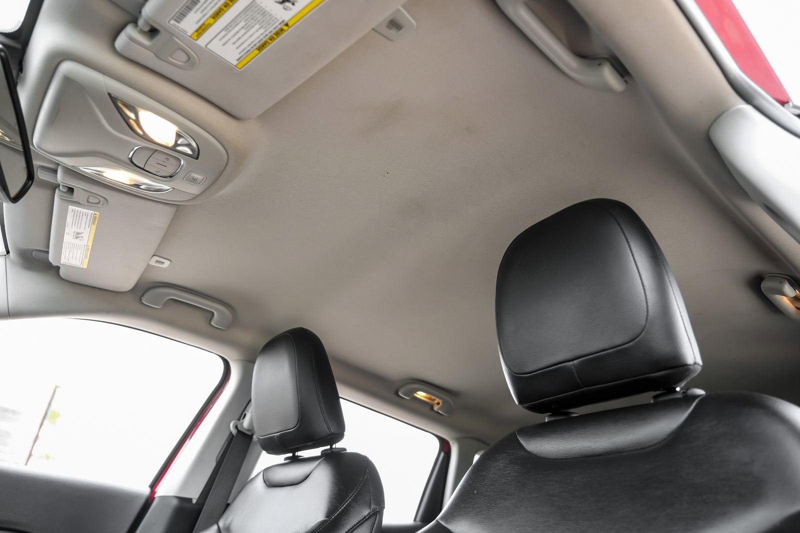 Used 2017 Jeep Compass Latitude w/ Popular Equipment Group FWD image 30