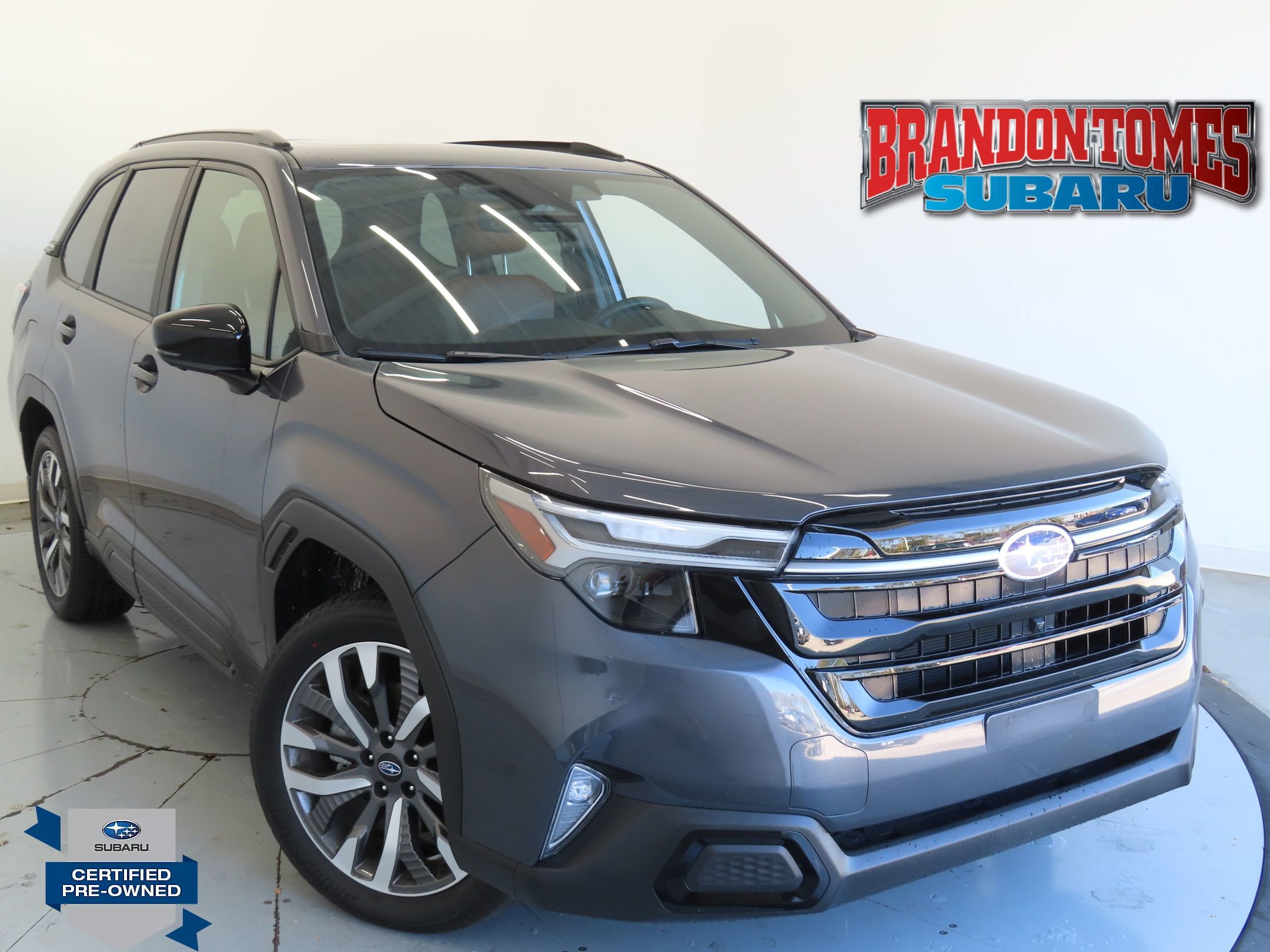Used 2025 Subaru Forester Touring AWD/4WD image 1