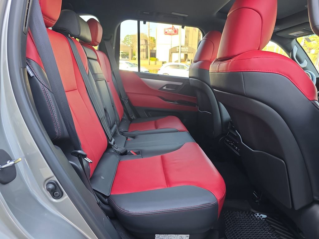 Used 2024 Lexus LX 600 F Sport image 14