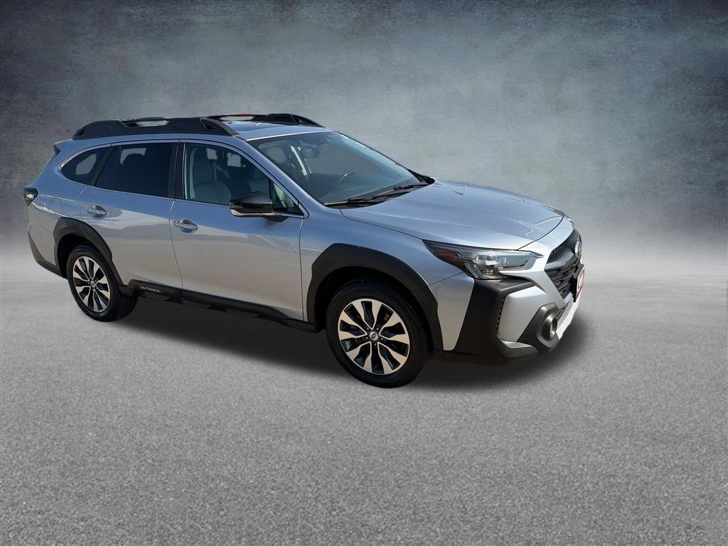 Used 2023 Subaru Outback Limited AWD/4WD image 7