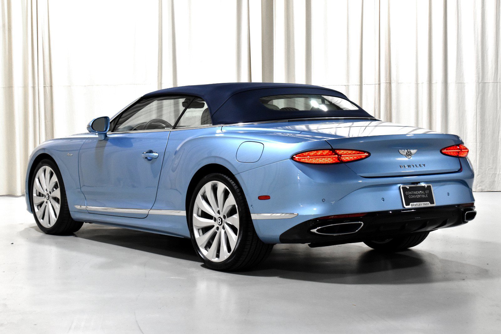 New 2026 Bentley Continental GT AWD/4WD image 11