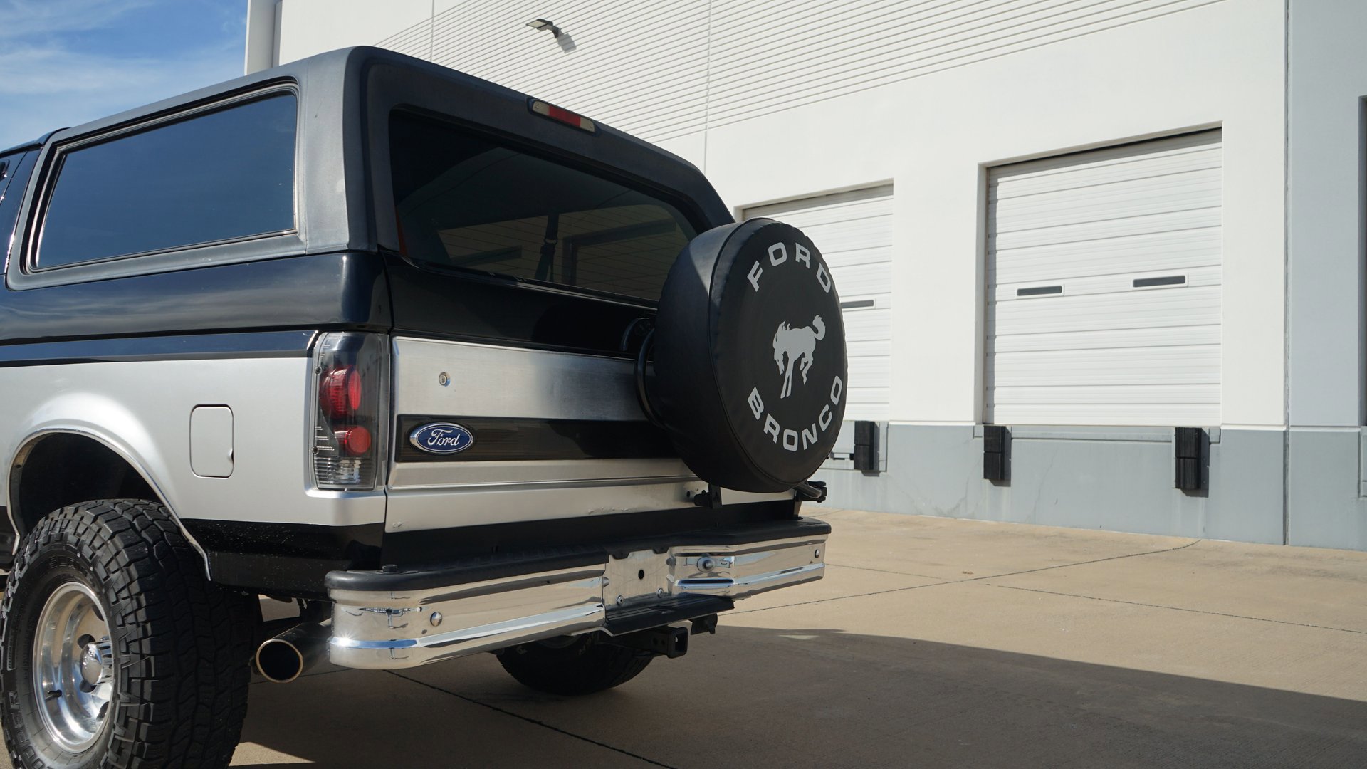 Used 1995 Ford Bronco XLT image 28