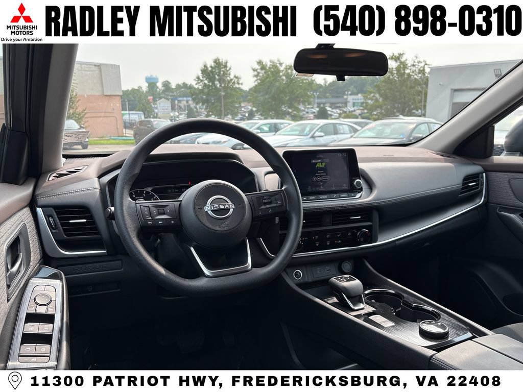 Used 2023 Nissan Rogue S AWD/4WD image 13