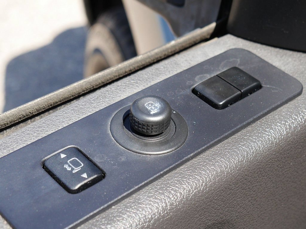 Used 2012 Ford F350 Lariat w/ Lariat Ultimate Pkg AWD/4WD image 27