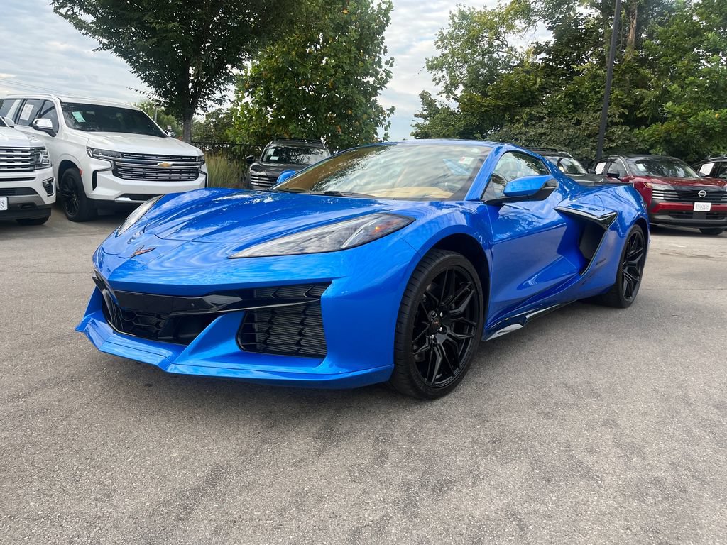 Used 2025 Chevrolet Corvette Z06 RWD video 3