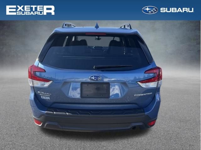 Used 2023 Subaru Forester Premium image 5
